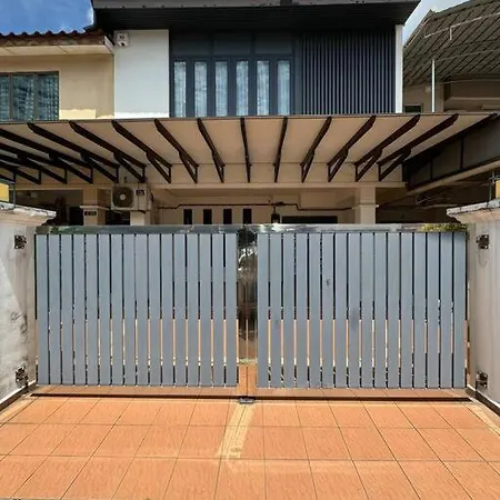 Capybara House Apartment Kluang Exterior photo