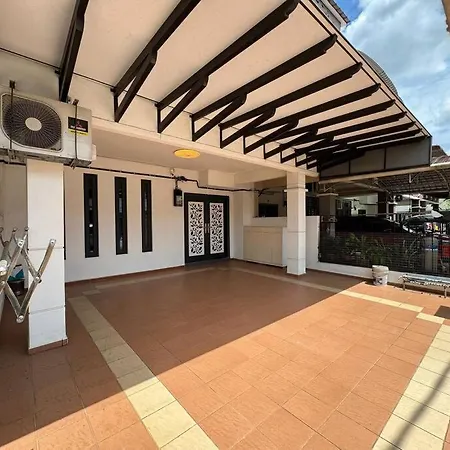 Capybara House Apartment Kluang Exterior photo